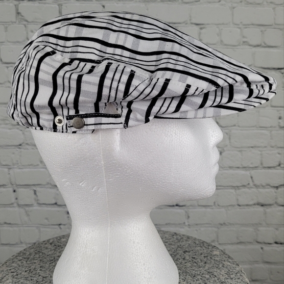 QUAGMIRE GOLF | plaid adjustable flat cap - Picture 2 of 10